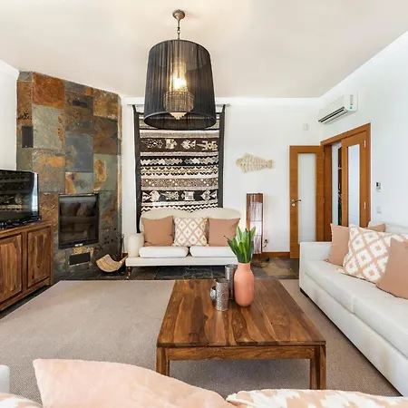 Villa Santa Eulália