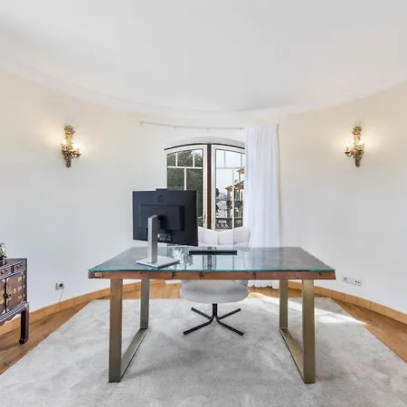 Santa Eulália Villa *